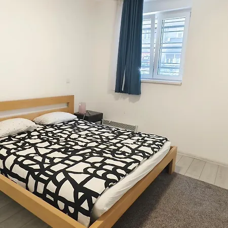 Apartment B Sweet S